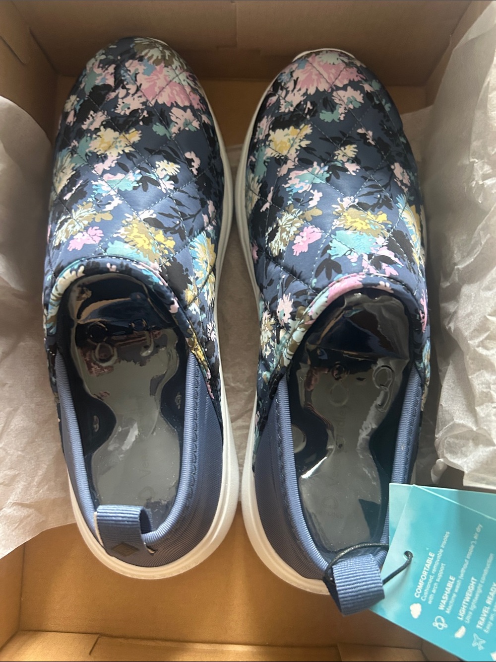 Vera Bradley Chrysanthemum Crush Slip-On Sketch - Blue